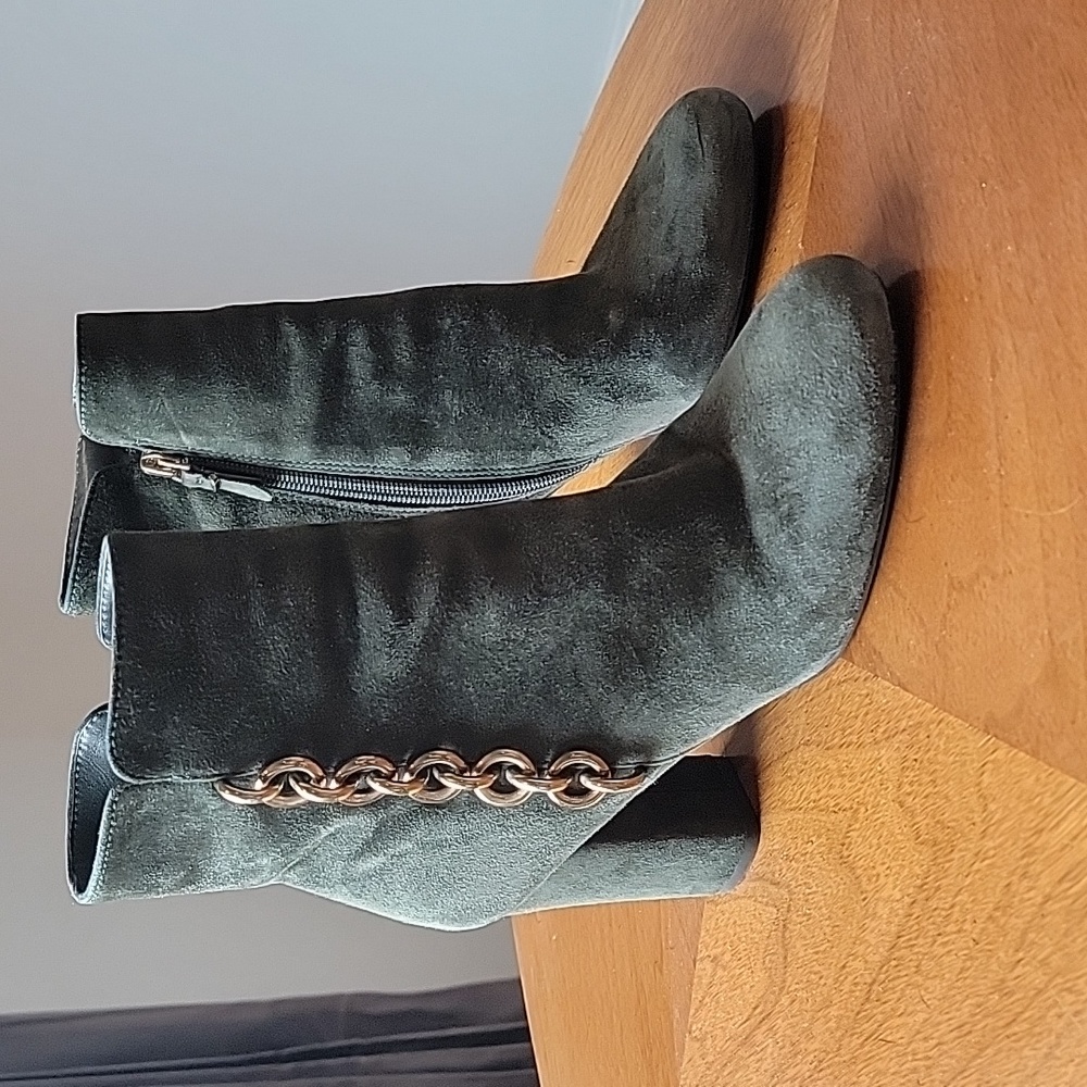 Via Spiga Bootie, Green Suede Size 7.5